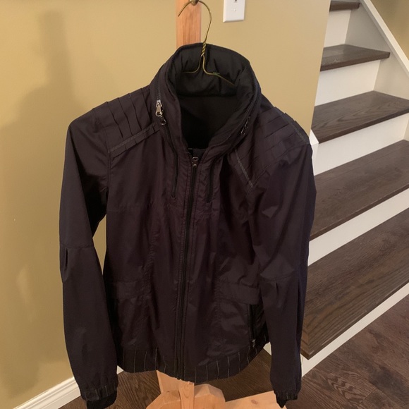 🍋Lululemon “Spring Forward Jacket” Size 4 black - Picture 3 of 13